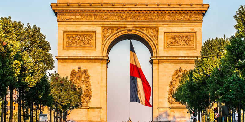 خطوات الحصول على الإقامة الفرنسية من خلال شراء عقار للأجانب: