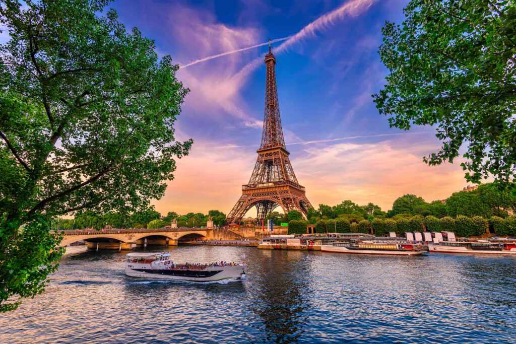 Paris مدينة باريس