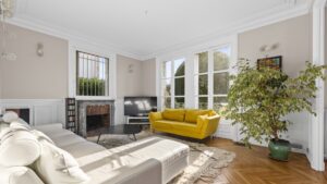 فيلا للبيع ب5 غرف نوم في مدينة باريس