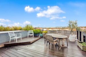 شقة دوبلكس للبيع ب5غرف نوم في مدينة تولوز