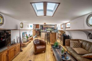 شقة فريدة للبيع في باريس