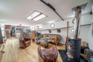 شقة فريدة للبيع في باريس