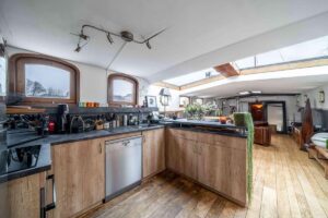 شقة فريدة للبيع في باريس