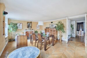 Luxury 3-Bedroom Top-Floor Apartment for Sale Paris 8 Saint Philippe du-Roule (10)