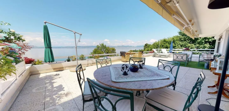 Luxury Apartment with Huge Lake View Terrace | Évian-les-Bains