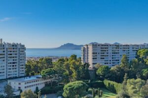 Apartment for sale in Cannes