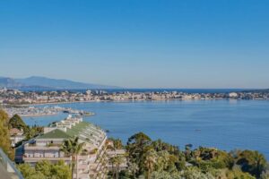 Apartment for sale in Cannes
