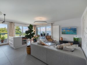 Panoramic Lake View Penthouse, Évian-les-Bains
