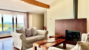 Évian-les-Bains: Panoramic Lake View Penthouse with 170m² Living Space & 2 Garages