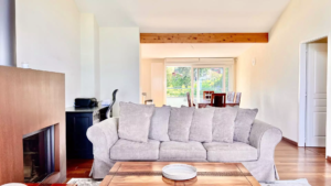 Évian-les-Bains: Panoramic Lake View Penthouse with 170m² Living Space & 2 Garages